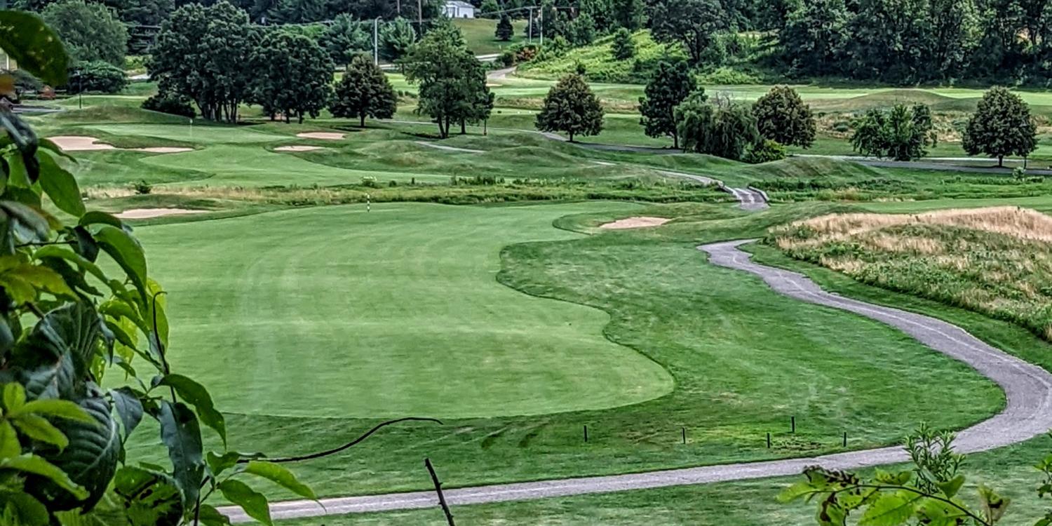 It's Christmas time for golfers in the Wisconsin Dells